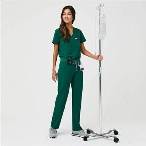 Figs XSP Livingston style scrub bottoms